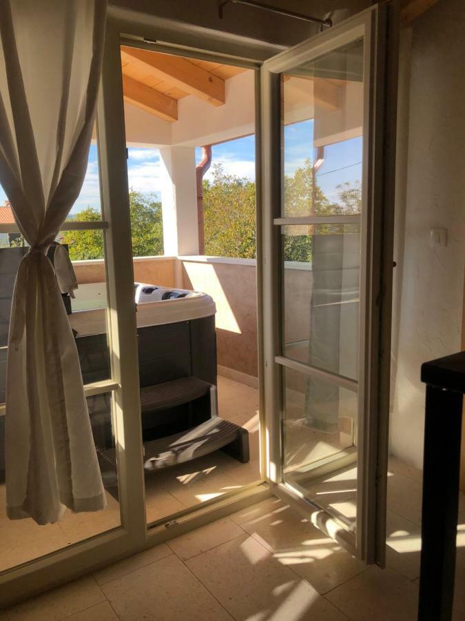Wellness House Oliva With Heated Salt Water Pool, Sauna & Jakuzzi Лабин Экстерьер фото
